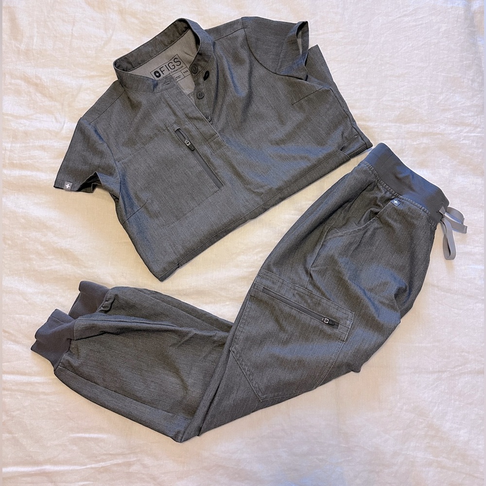 Figs Heather Gray Sucre Moto Top XXS and Zamora Jogger XXS/P sold as Set.